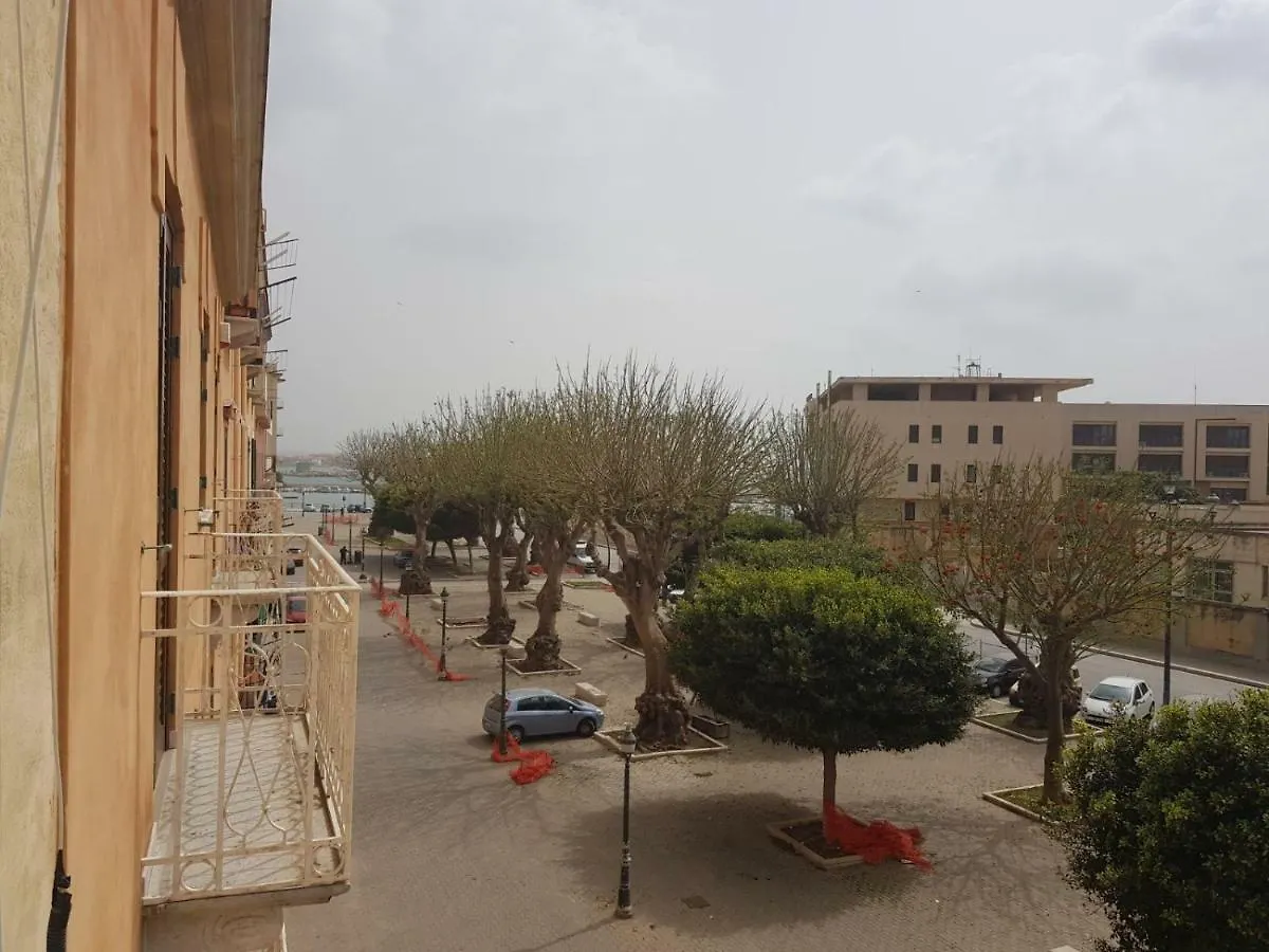 مبيت وإفطار تراباني Isole Egadi